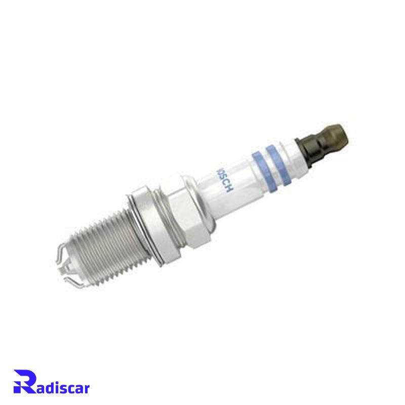 شمع موتور پایه کوتاه معمولی چهارالکترود FGR 7 DQP+(Platinum +4) برند Bosch کد 0242236562