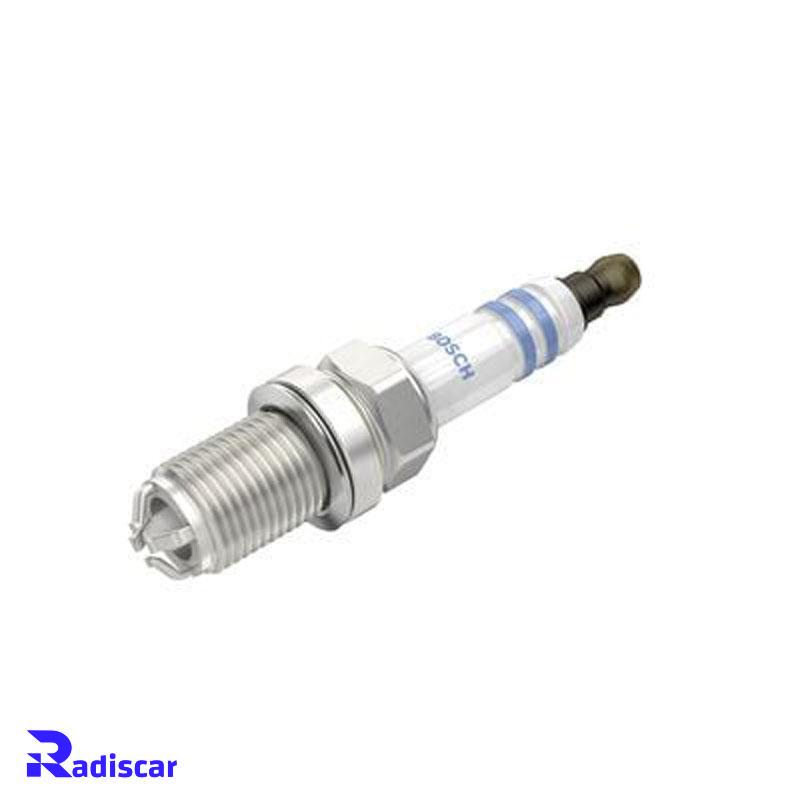شمع موتور پایه کوتاه معمولی چهارالکترود FGR 7 DQP+(Platinum +4) برند Bosch کد 0242236562