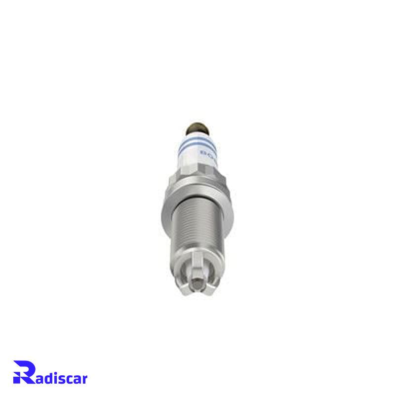 شمع موتور پایه بلند معمولی سه الکترود ZGR 6 STE 2 برند Bosch کد 0242140507