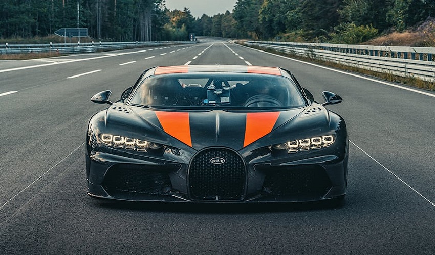 بوگاتی شیرون سوپر اسپرت 300+  +Bugatti Chiron Super Sport  300