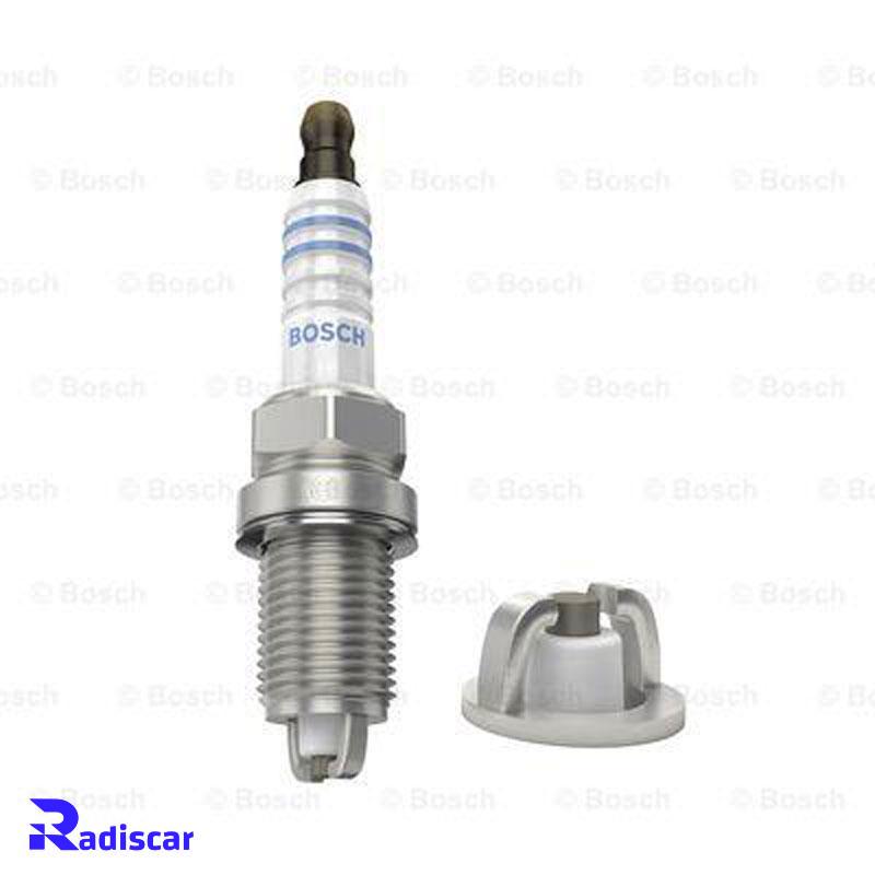 شمع موتور پایه کوتاه معمولی دو الکترود بسته بندی چهار عددی FLR 8 LD+U +9 برند Bosch کد 0242229878
