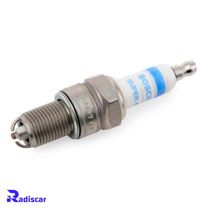 شمع موتور پایه کوتاه معمولی چهار الکترود WR 78 X برند Bosch کد 0242232505